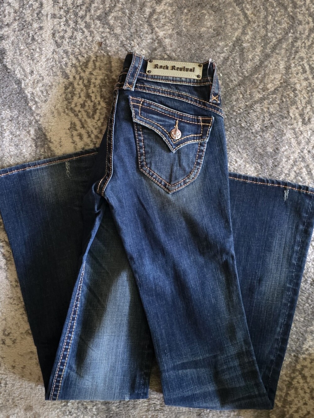 Rock Revival Women's Bootcut Jeans Size 26. NWOT Defect.